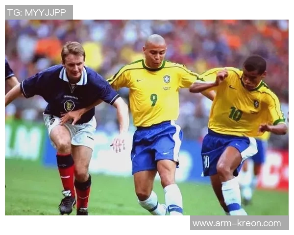 巴西足球历史上的传奇明星与他们的辉煌成就回顾